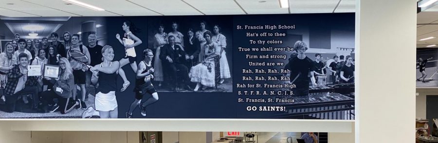 A new banner wraps around the entire commons, picturing events from the past and the present