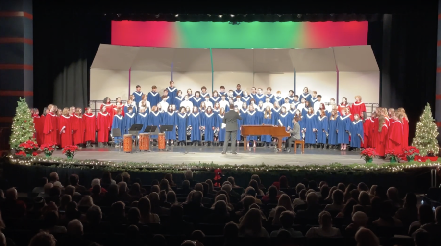 All+choirs+collaborating+on+the+opening+song+for+the+2022+Holiday+choir+concert.